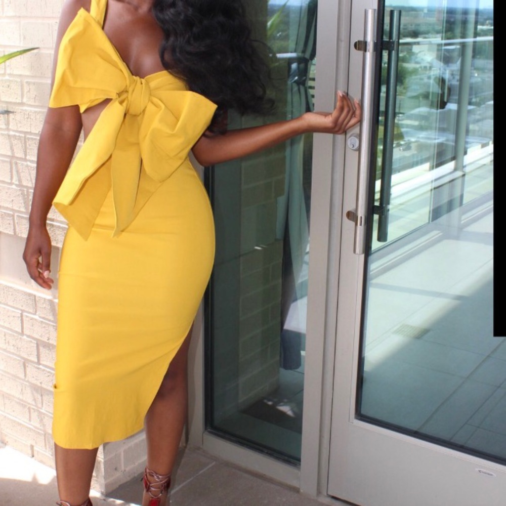 Zara Canary Bow Top Set